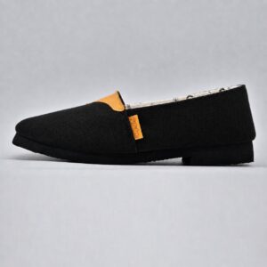 4b6ba397-cfb6-41e2-91ff-94a9a795c791 Corralera con taco Negra